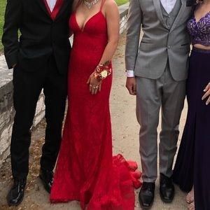 Red Floral Sherri Hill size 2 tie up Prom dress